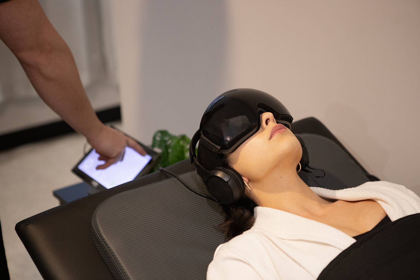Pulsed Electromagnetic Field Therapy (PEMF) - Regen Wellness Centre